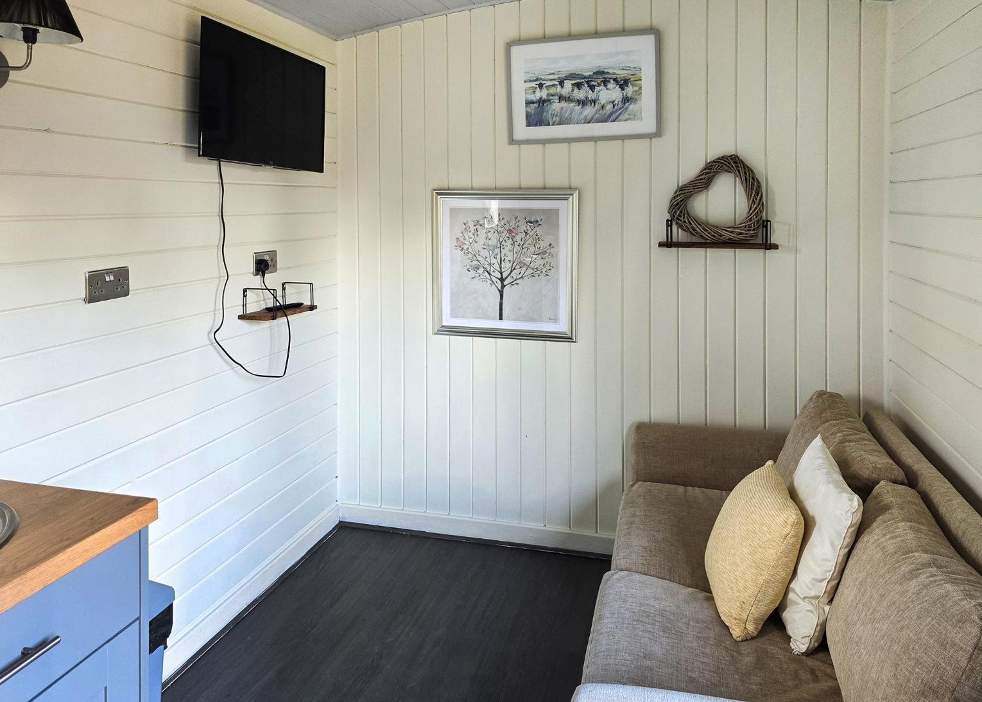 וולשפול Riverview Lodges And Glamping מראה חיצוני תמונה