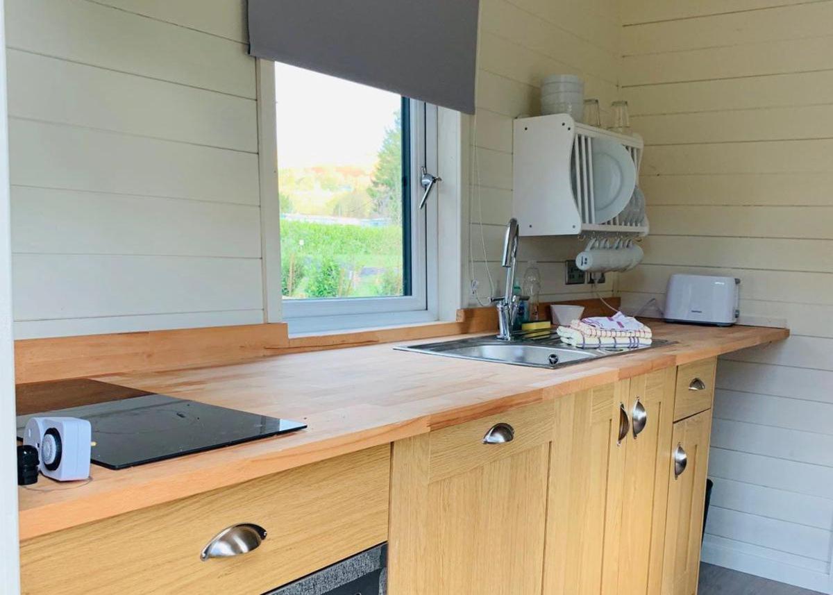 וולשפול Riverview Lodges And Glamping מראה חיצוני תמונה