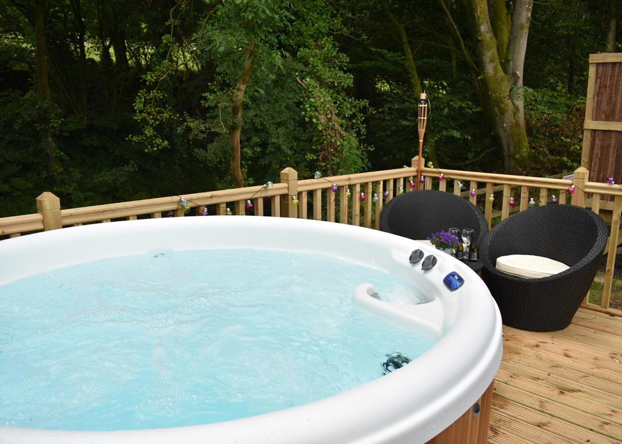 וולשפול Riverview Lodges And Glamping מראה חיצוני תמונה